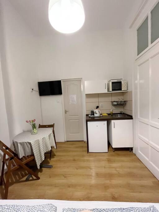 12# Sunflower Cozy Apartment Budapest Eksteriør bilde