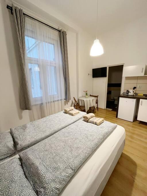 12# Sunflower Cozy Apartment Budapest Eksteriør bilde